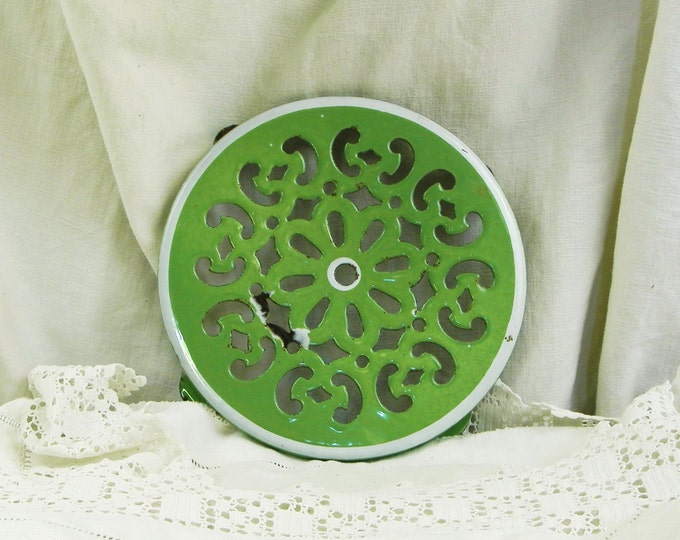 Vintage French Pea Green Enamelware Metal Trivet / Hot Plate / Heat Mat, Country Cottage Kitchen Decor, Enameled Kitchenware from France
