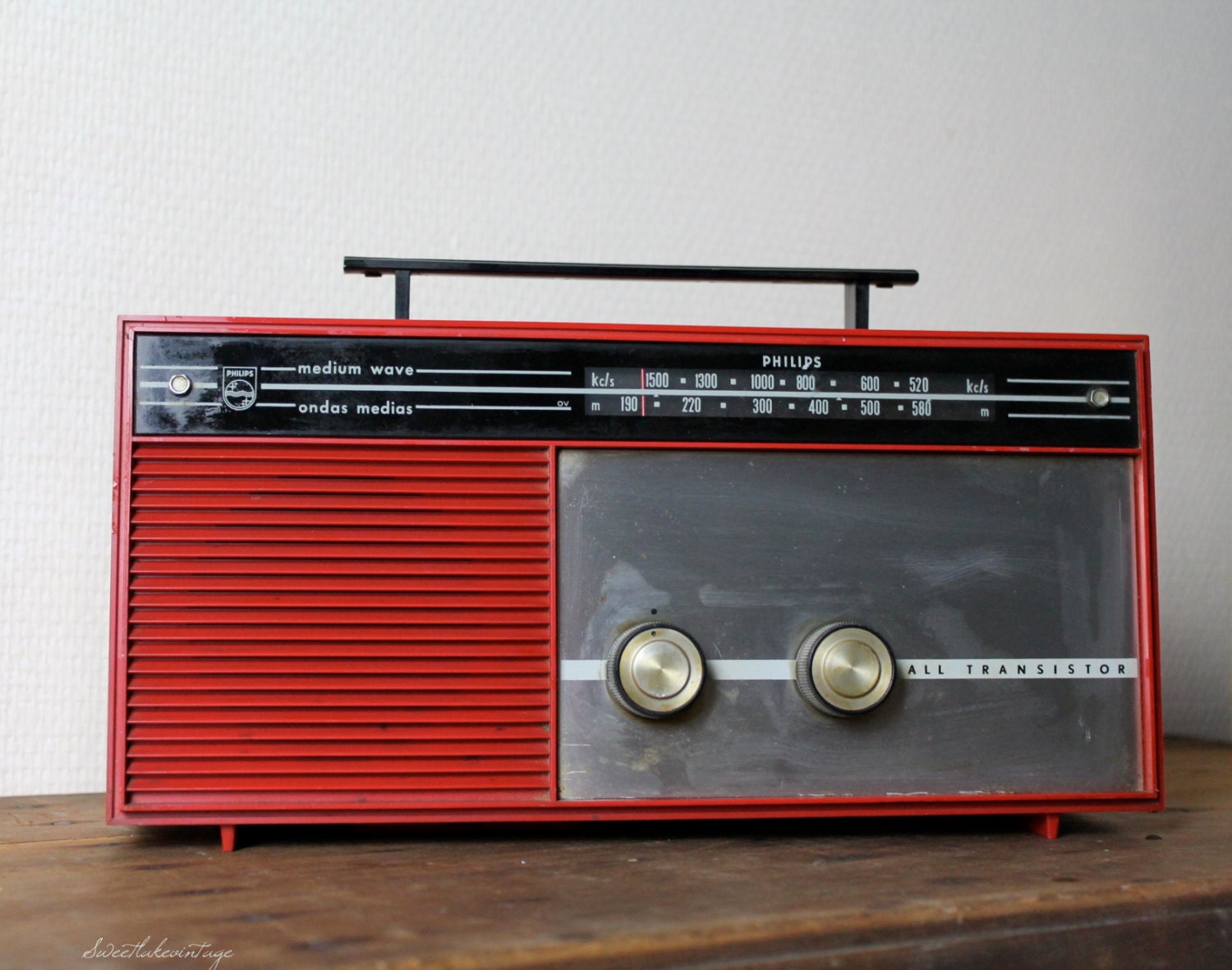 old transistor radio