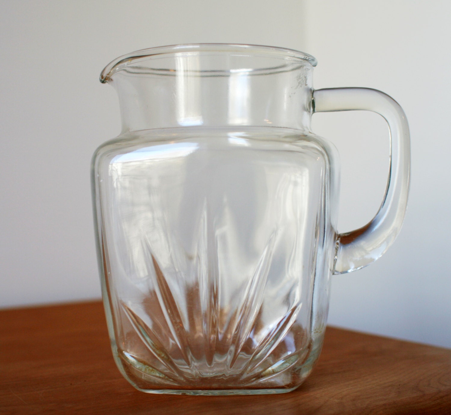 Vintage 1950s Federal Glass Pitcher With Star And Sunburst