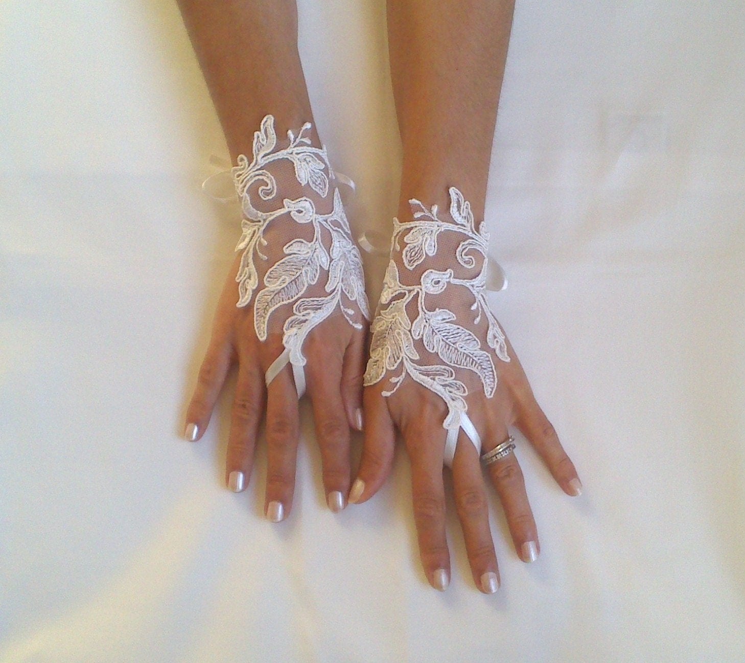 Bridal Gloves Wedding Gloves Ivory Lace gloves Fingerless