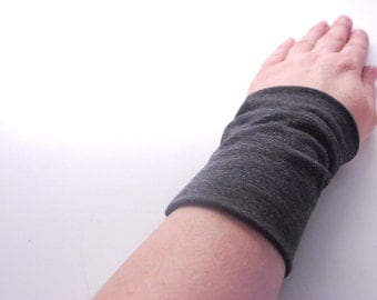 DARK GRAY Stretch Wrist Cuff Grey Wrist Bracelet Fashion accessory Women Teens Wrist Tattoo Cover