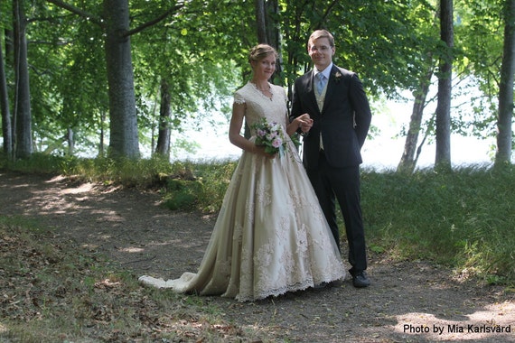  Champagne  Country  Wedding  Dress  with Cap by 