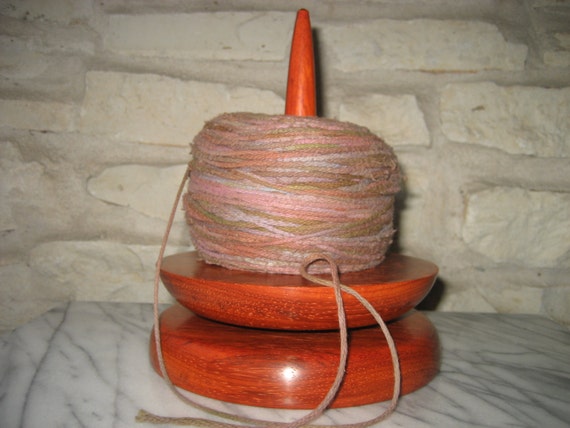 Knit Spinner ( African Coralwood)