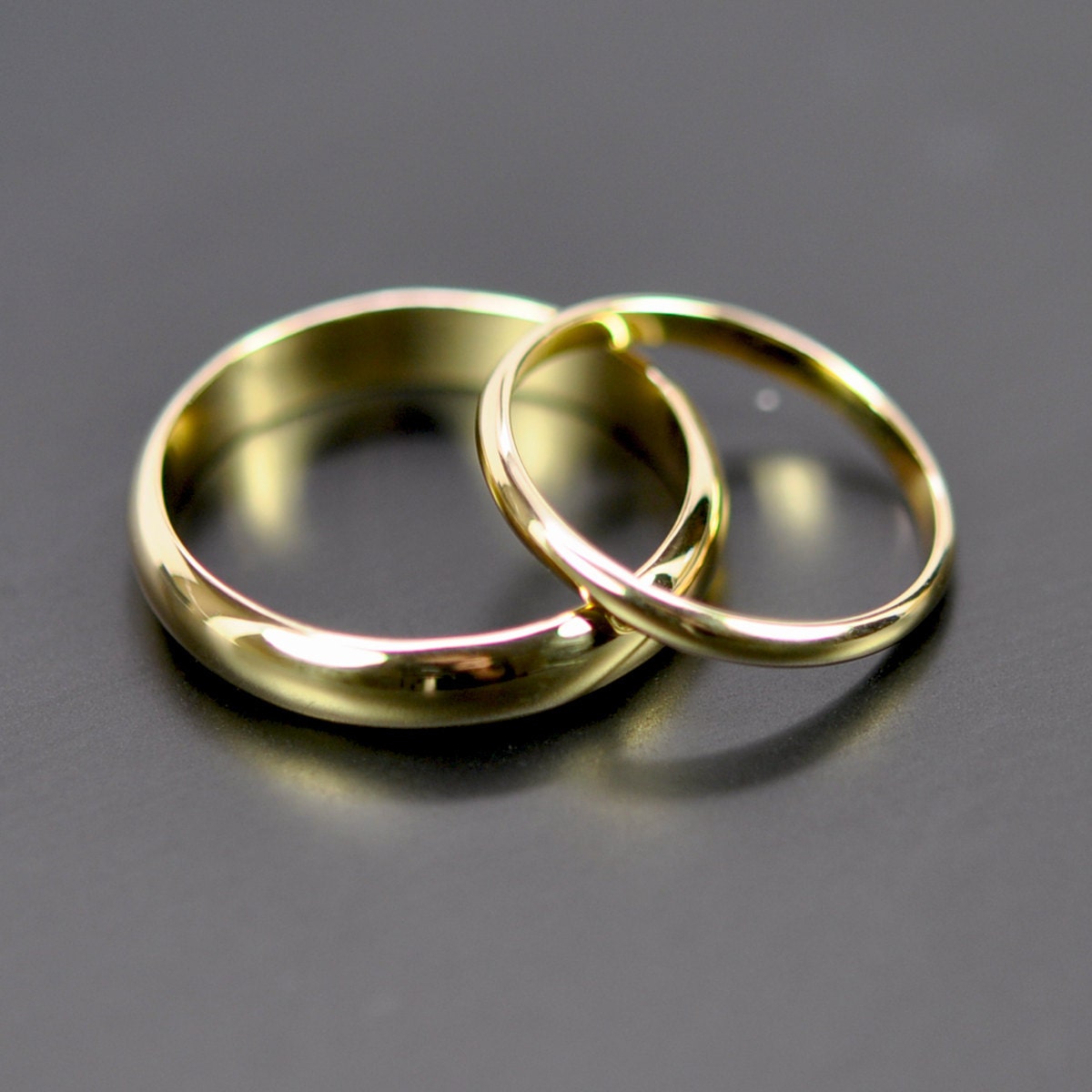 18K Yellow Gold Classic Wedding Band Set His and Hers Rings