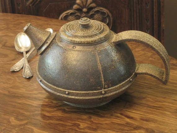 Arc Teapot- small