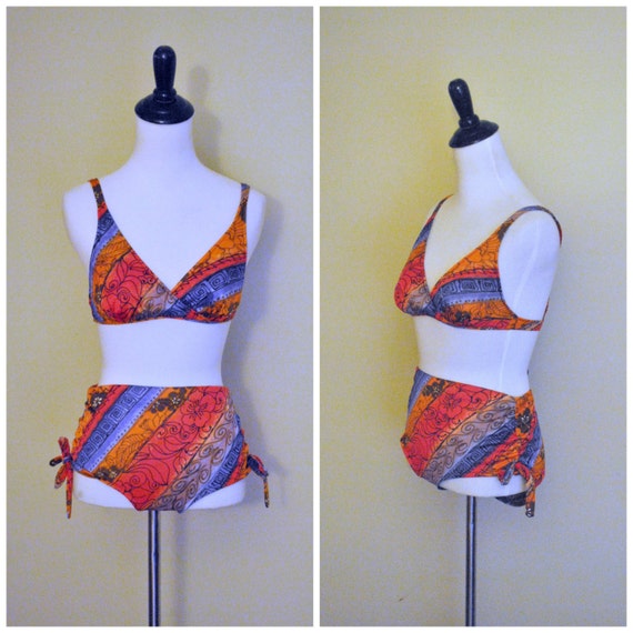 Articles similaires à Maillot de bain des années 60 / deux taille haute pièce Bikini par Sirena Articles similaires à Maillot de bain des années 60 / deux taille haute pièce Bikini par Sirena