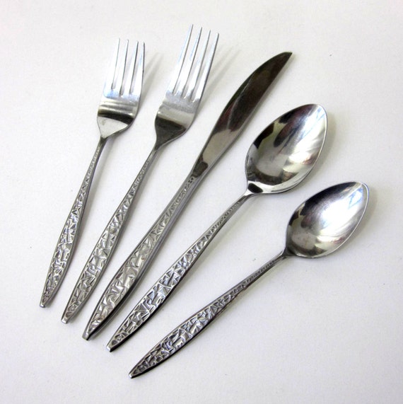 Mid Century Ekco Eterna Balboa 25 Pc Stainless Flatware / 5