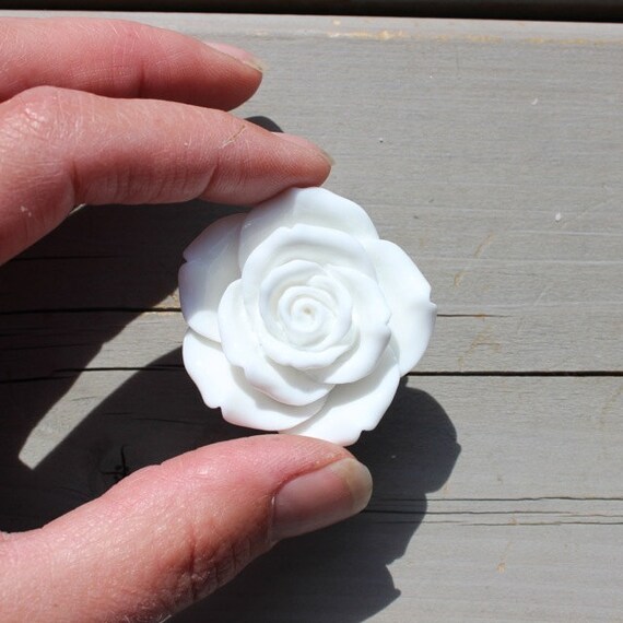 white flower drawer knobs
