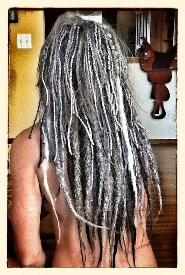 250 Small Rubber Bands for Dreadlock installation.