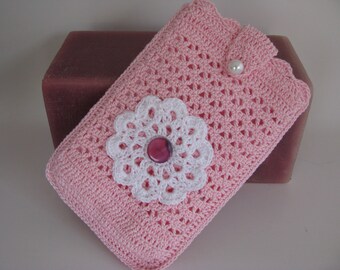 Best Buddy Pouch in Pink and White and fully lined