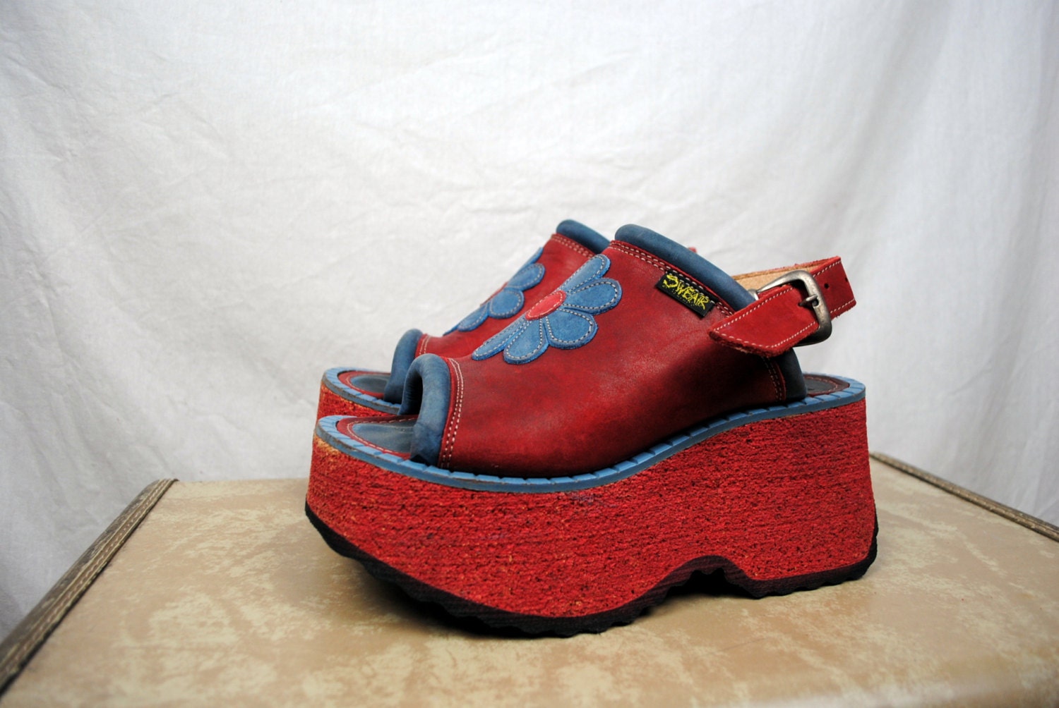 swear daisy platforms