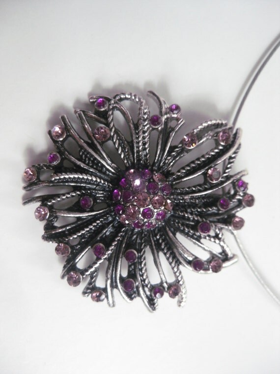 Antique Silver Tone Pendant w/ Amethyst Colored Purple Crystals - Flower Pendant - Nature Pendant - Starburst Design  - By FerryCreekVintage