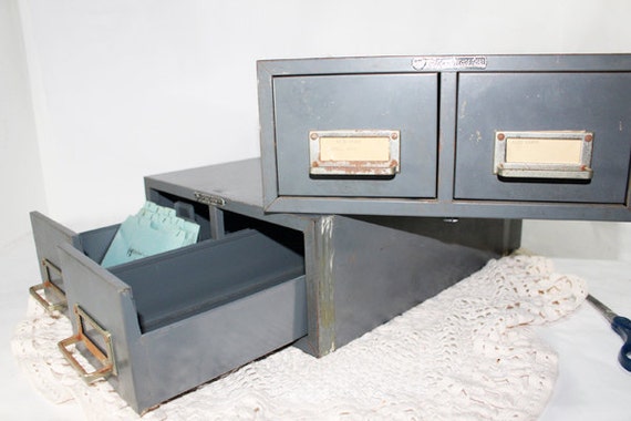 Vintage Metall Aktenschrank im Datei-Karten-Katalog Datei