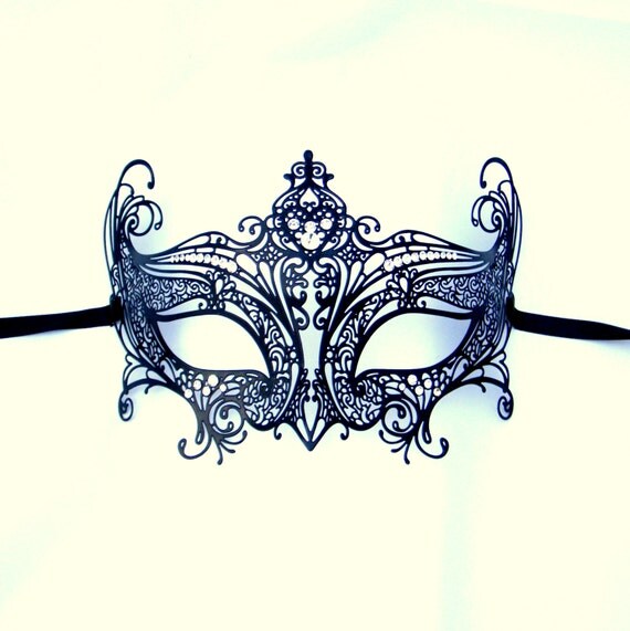 Items similar to Luxury Gossip Girl Metal Filigree Masquerade