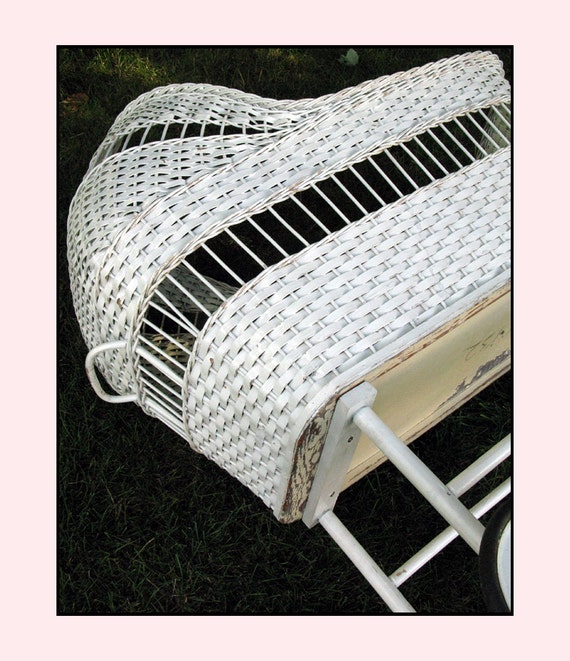 Vintage Wicker Baby For a Shabby Chic Sleep