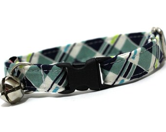 Plaid Cat Collar- Navy and Seafoam Green Plaid