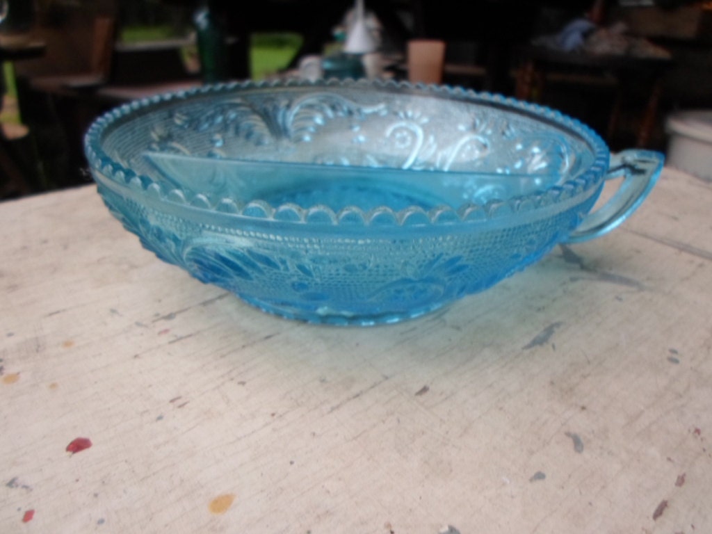 Vintage Light Aqua/Turquoise Colored Glass Spit Nut Dish Round With ...