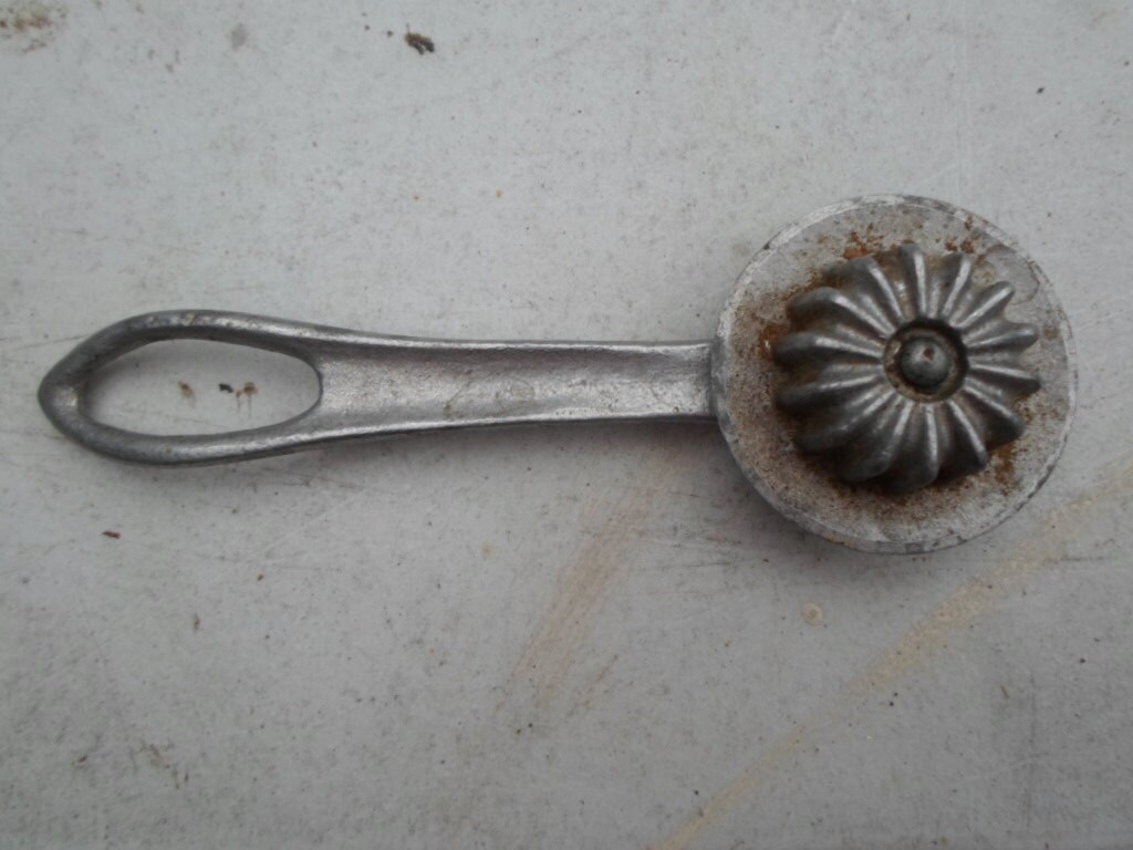 Vintage Ateco 1940s Aluminum Pie Crust Crimper Kitchen Utensil