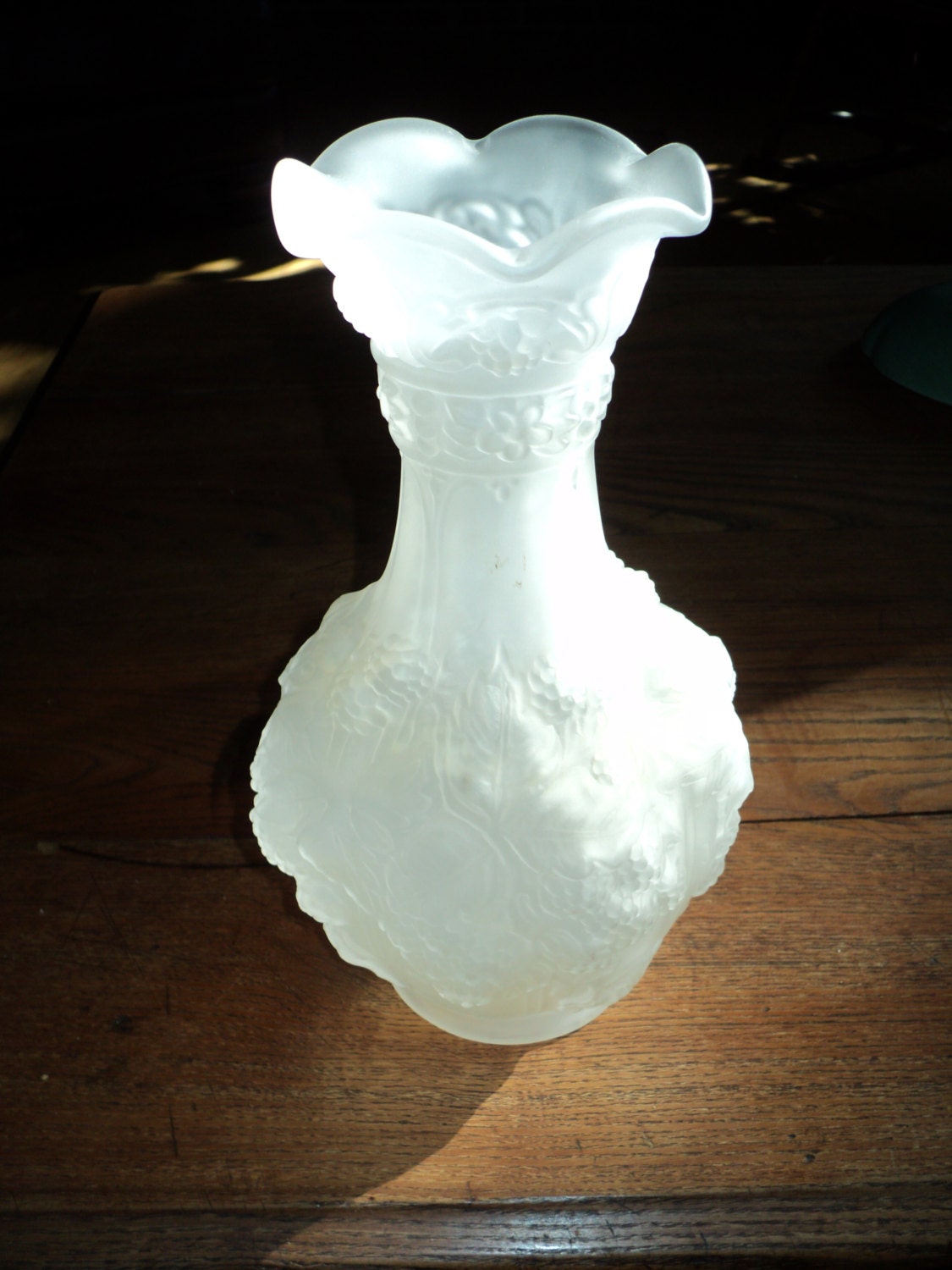 Classic Timeless Elegant White Frosted Glass Vase w/Bunches