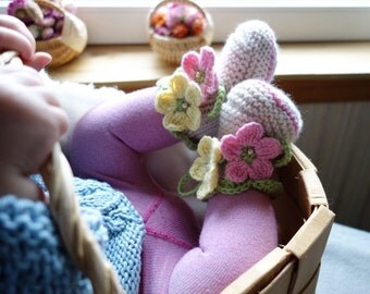 Baby booties - knit baby booties - knitted baby girls booties