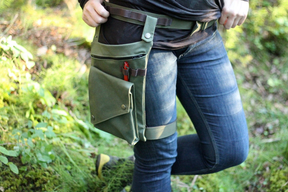 thigh strap bag