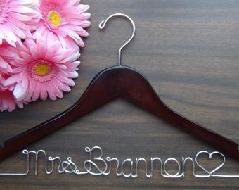 Personalized Keepsake Hanger, Custom Made Bridal Hangers,Bridal Shower Gift idea,Wedding Hangers with Names, Wedding Photo Props