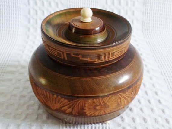 Vintage hand turned round wooden box with lid hand carved