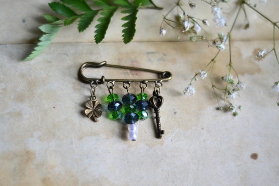 Green Brooch - Key pendant - Gift for her