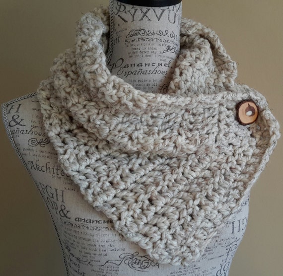 Crochet Cowl. Scarf. Button Scarf. Oatmeal Scarf. Katniss