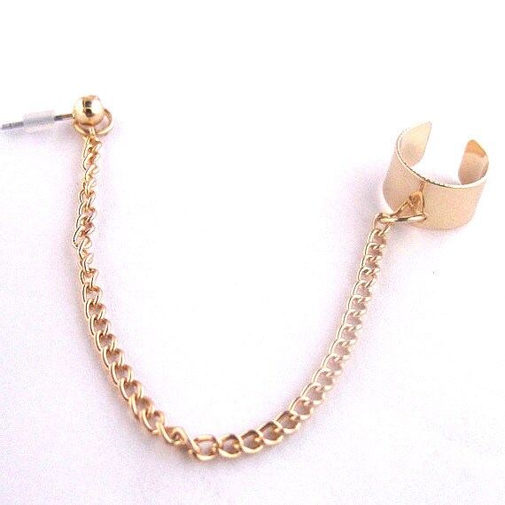 Single Cuff & Chain Earring Featured In Hand Finished 18k Gold