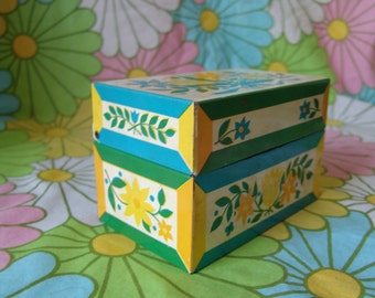 Vintage recipe box with blue and yellow flowers
