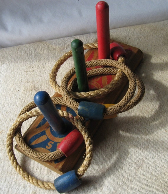 Vintage 1940s Wooden Rope Ring Toss Game. Game of Quoits.