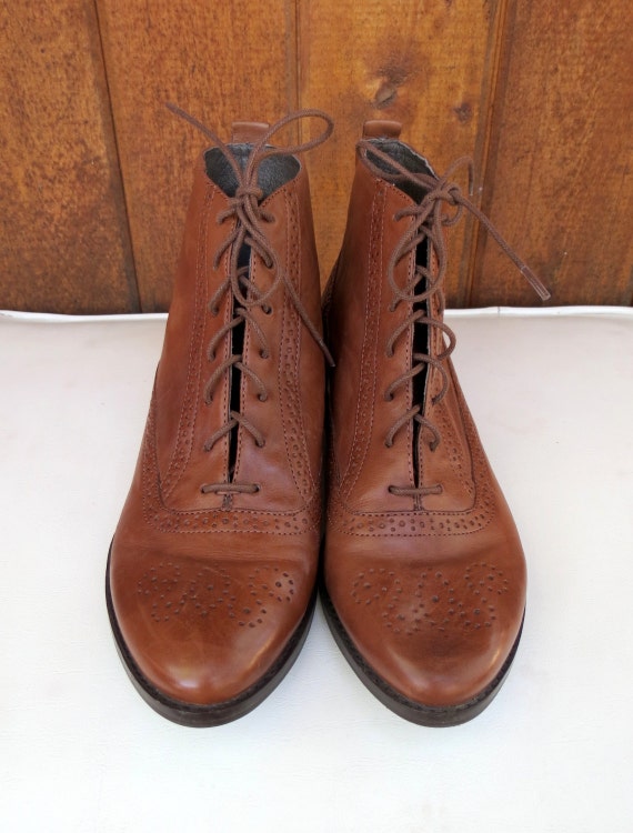 lace up oxford bootie