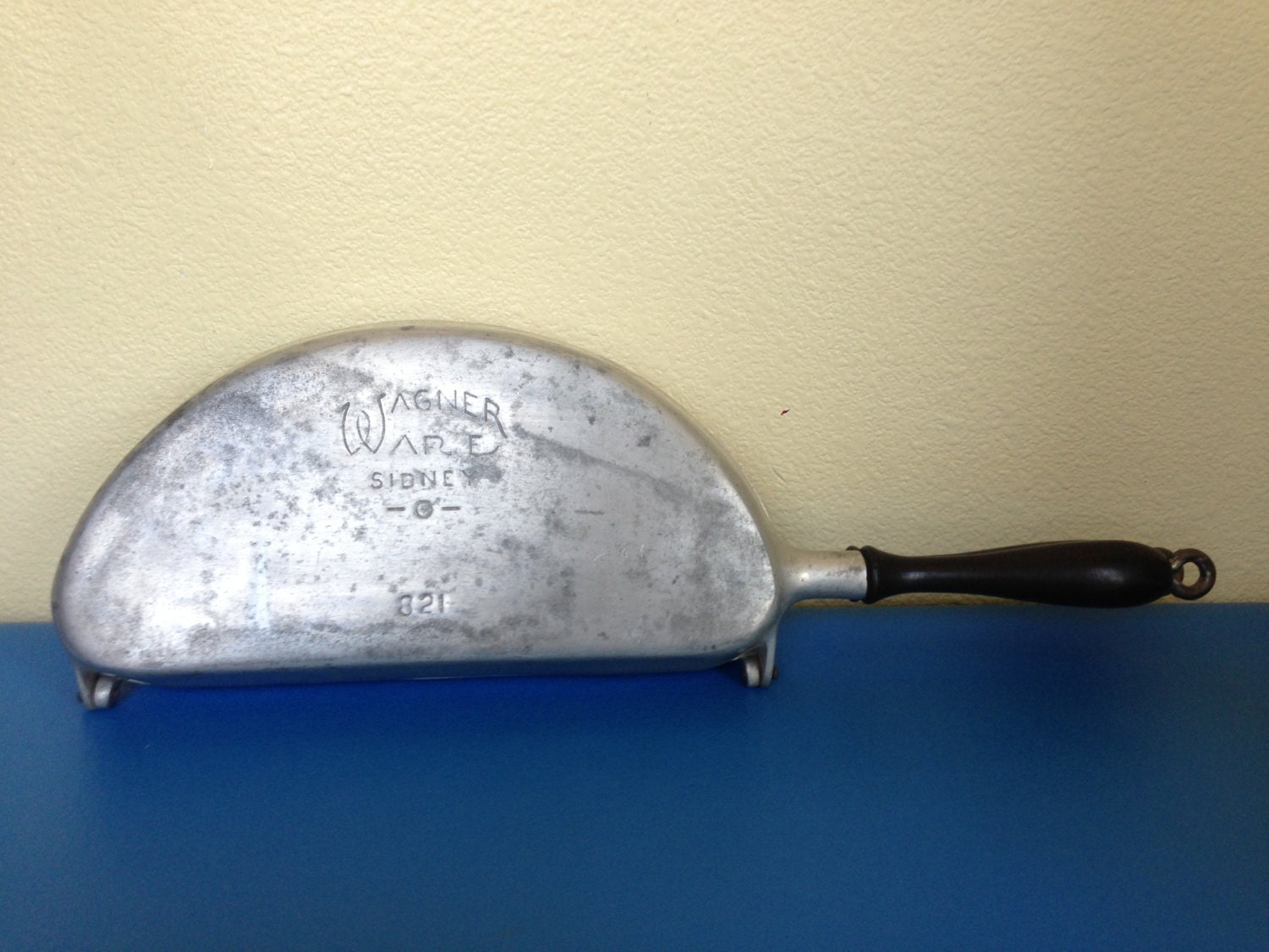 Vintage Wagner Ware Omelet/Omelette Pan w/Wooden by NVMercantile