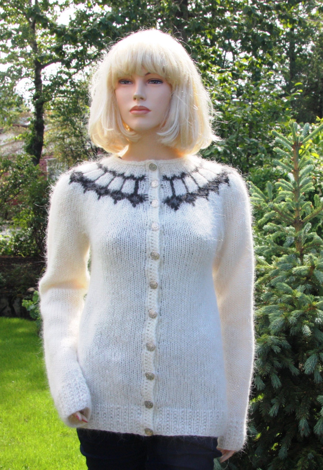 Icelandic traditional sweater lopapeysa by LOPIA on Etsy