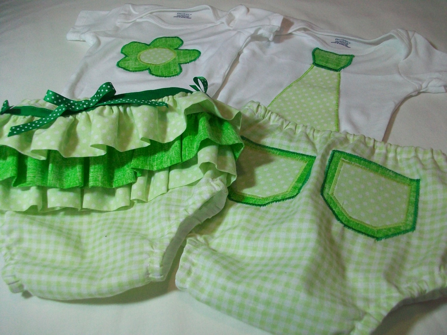 Twin Baby Boy and Girl Clothes 0 3 Month by PeaPodLilFrogs
