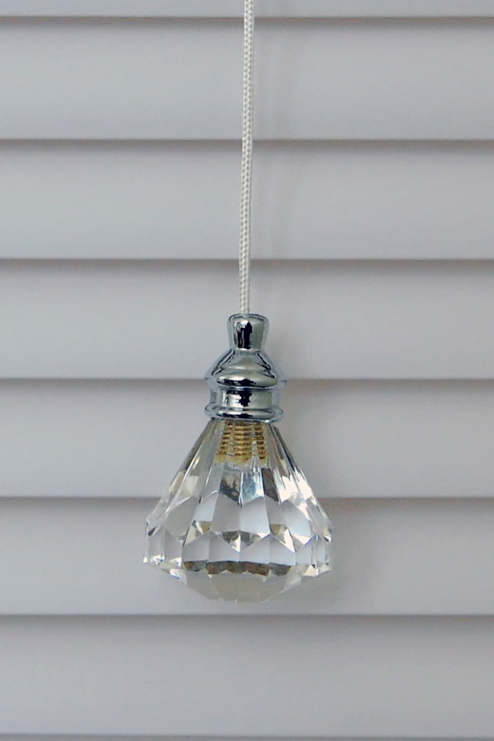 Acrylic Crystal Diamond Window Blind Shade Pull