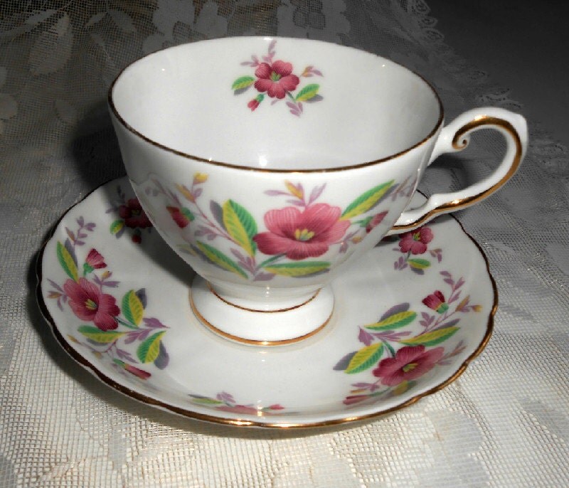 vintage-tuscan-fine-english-bone-china-made-in-england