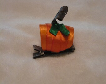 Sculptured Pumpkin hair bow, Halloween hair bow, Fall hair bow