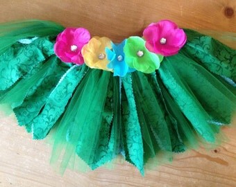 Hula Girl Grass Skirt Scrap Fabric Tutu