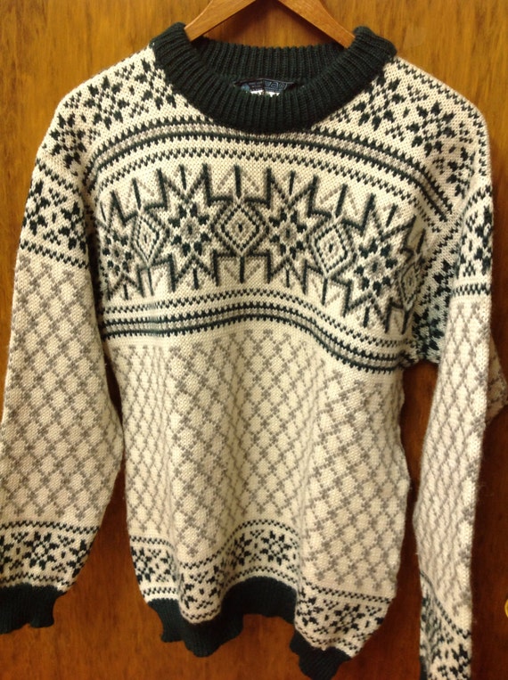 vintage dale of norway wool pullover ski sweater Norwegian