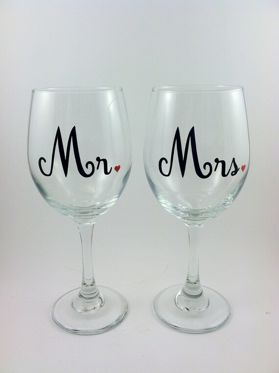 Items Similar To Mr And Mrs Wine Glass Set Personalized On Etsy