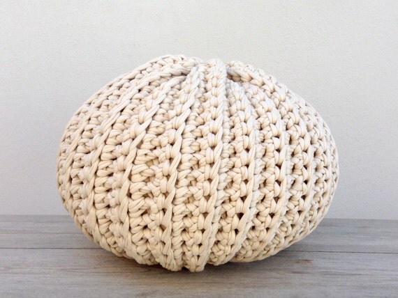 Häkeln-Pouf Beige Runde Decke Kissen T-Shirt Garn Zpagetti