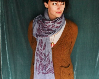 Screen Printed Jersey Scarf in Athletic Gray with Burgundy Feathers