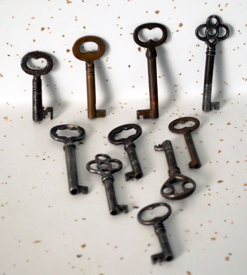 10 antique furniture keys – Haute Juice