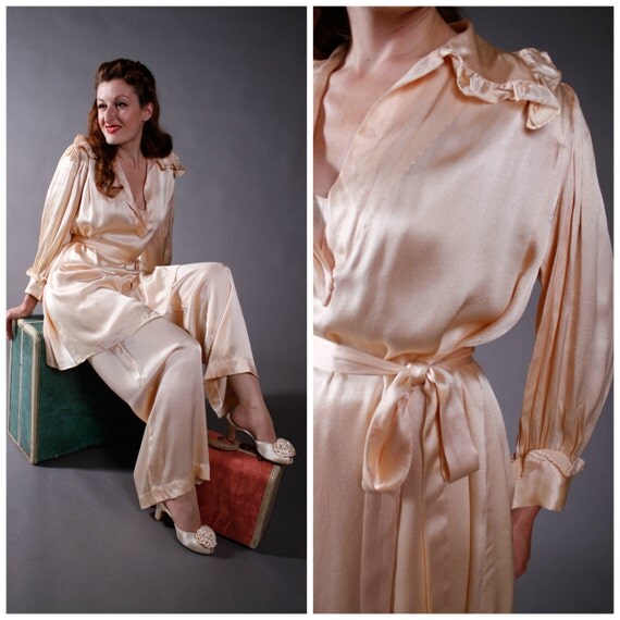 Vintage 1930s Pajamas Drapey Peach Rayon Satin Pajama Set