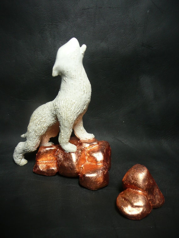 ceramic wolf statue