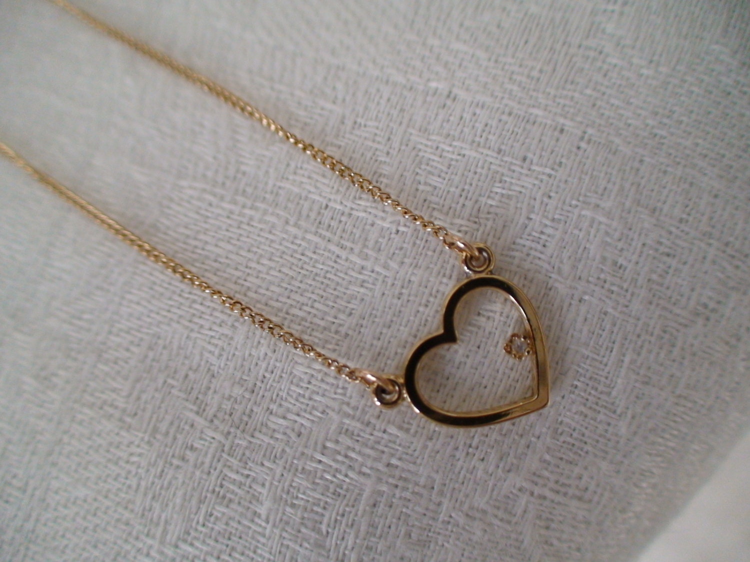 12k Gold Filled Heart and Diamond Chip Pendant Fine Link Gold