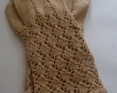 Vintage knitted gloves, size7 approx 1950,Beige.