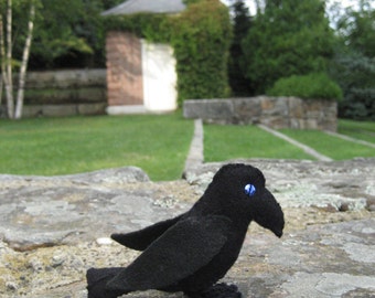 Nevermore Raven felt sewing pattern pdf download